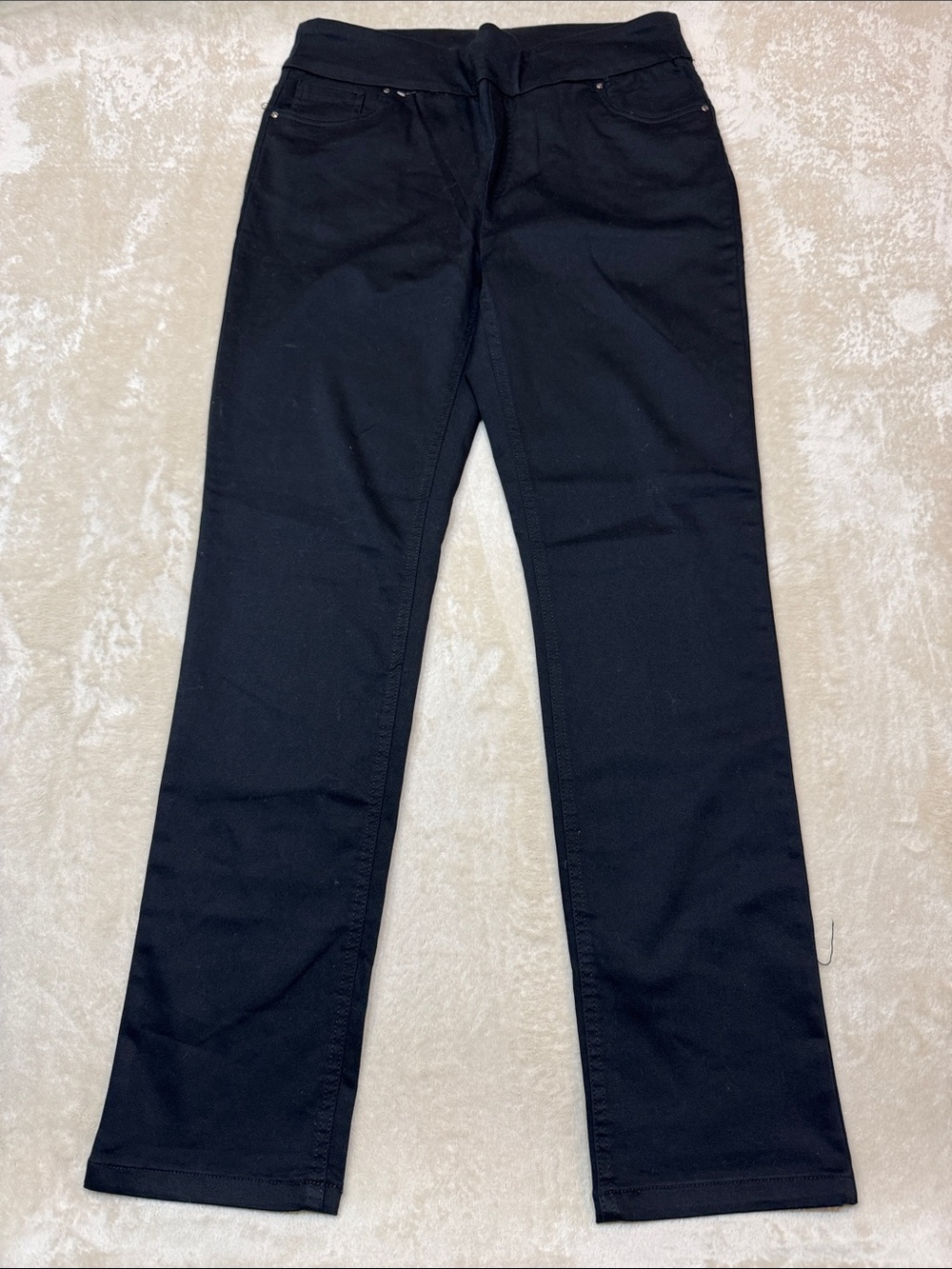 Women’s Straight Leg Pants in Black